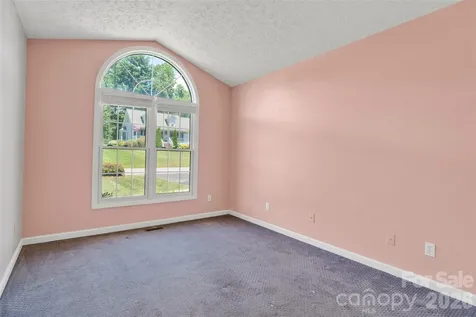 117 Caldonia Drive Candler NC 28715
