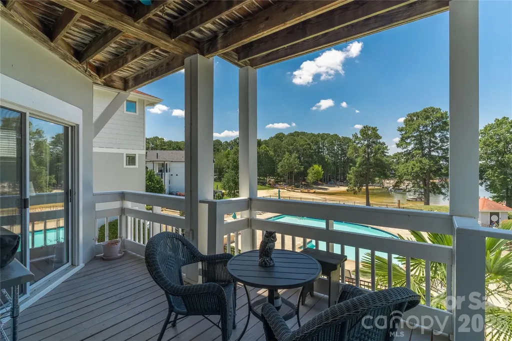 17919 Kings Point Drive Cornelius NC 28031