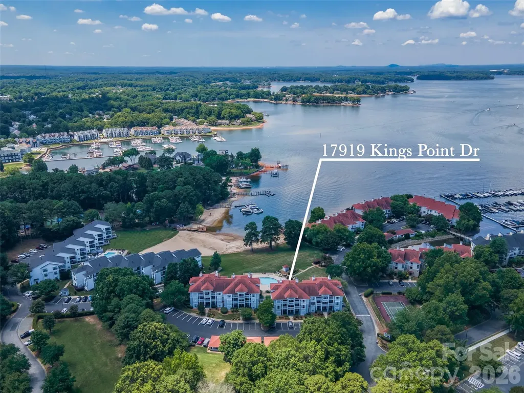 17919 Kings Point Drive Cornelius NC 28031