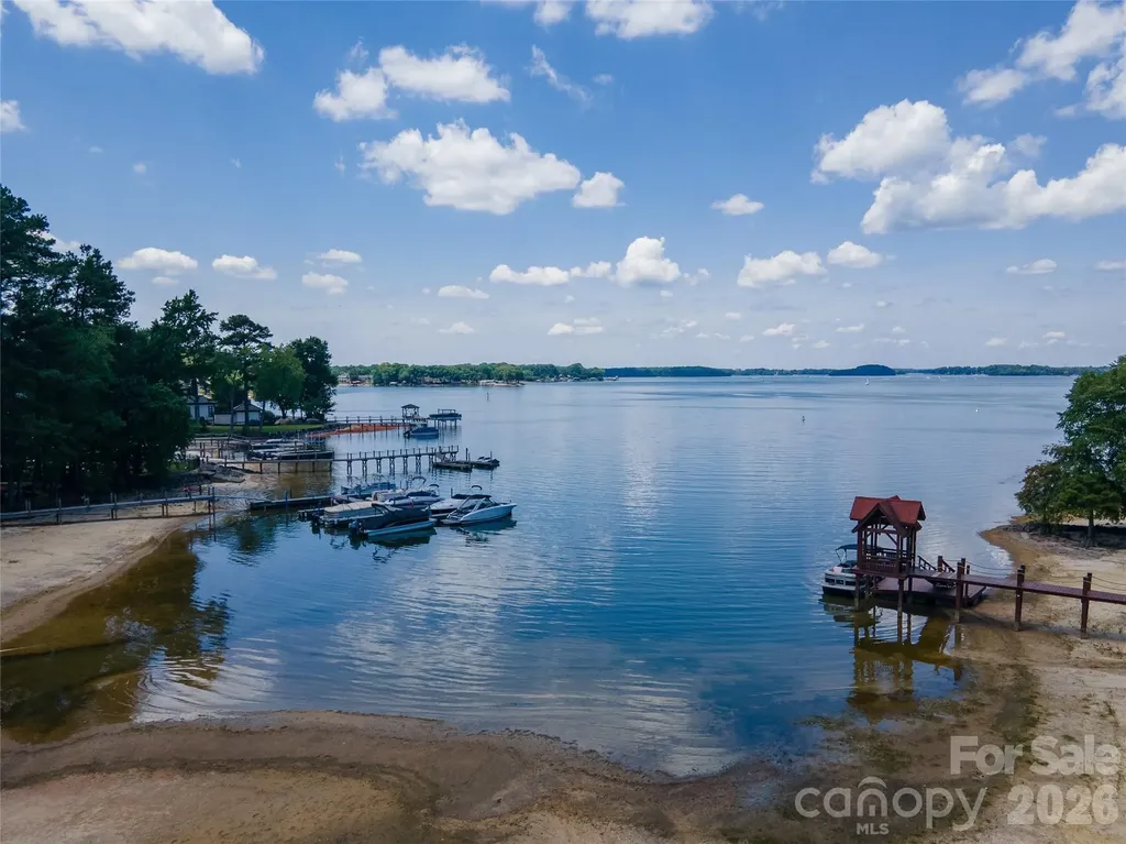 17919 Kings Point Drive Cornelius NC 28031