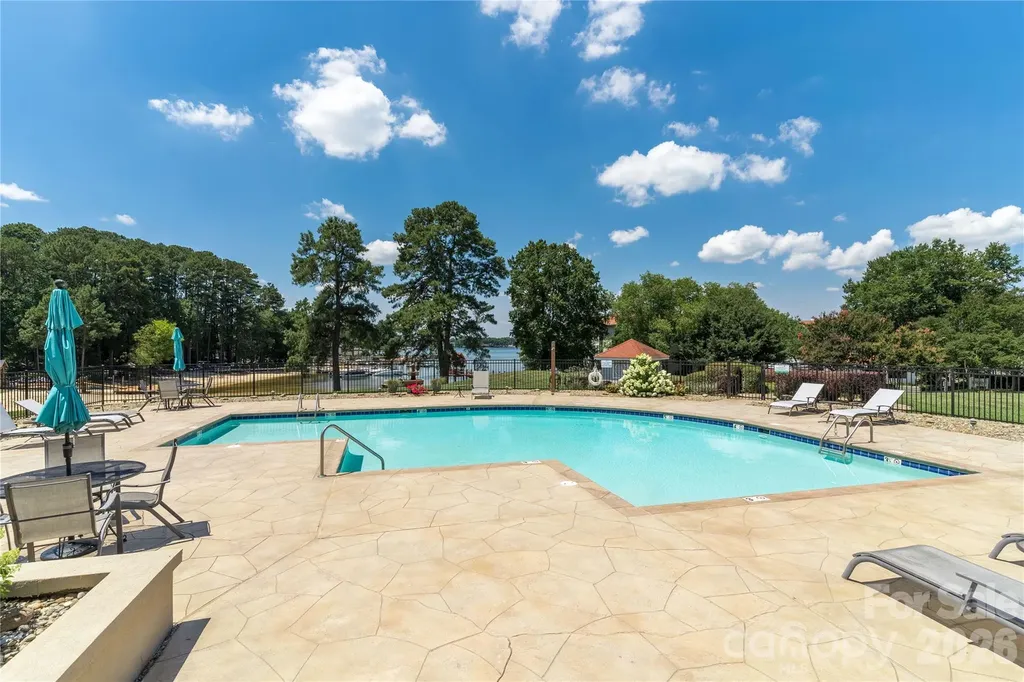 17919 Kings Point Drive Cornelius NC 28031