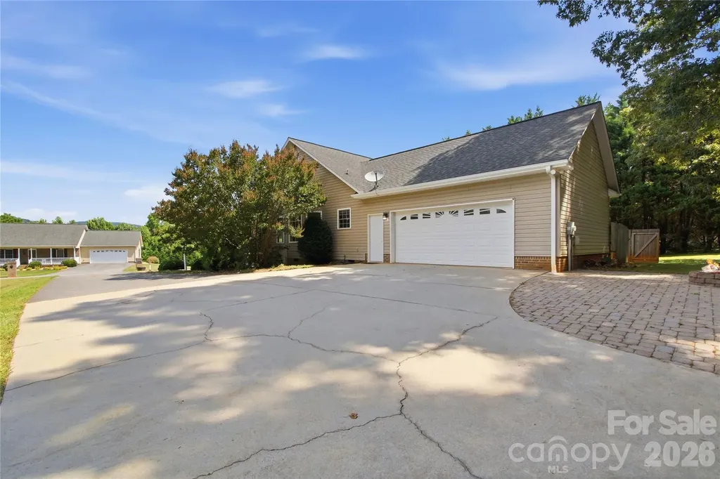 4795 Mountain Run Drive Lenoir NC 28645