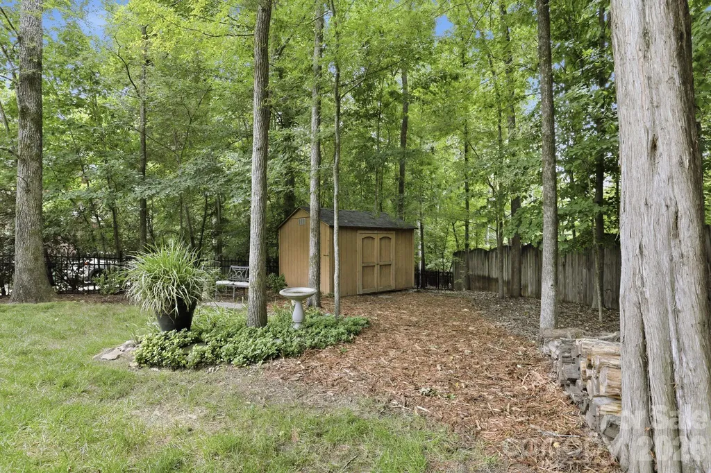7011 Edenderry Drive Charlotte NC 28270