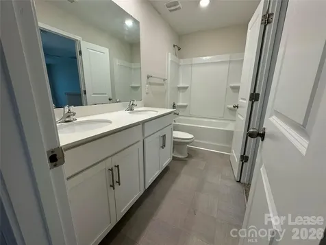 6424 Ellimar Field Lane Charlotte NC 28215
