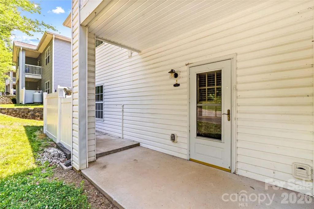 21231 Hickory Street Cornelius NC 28031