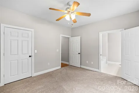 21231 Hickory Street Cornelius NC 28031