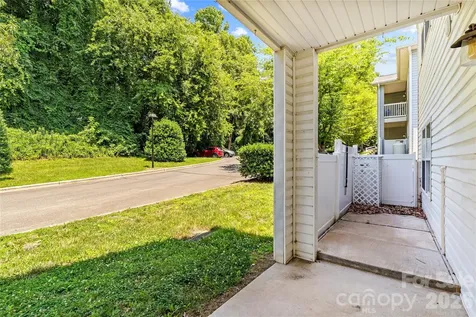 21231 Hickory Street Cornelius NC 28031