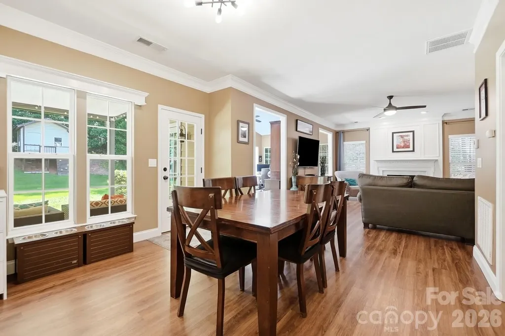 1338 Wrangell Lane Charlotte NC 28214