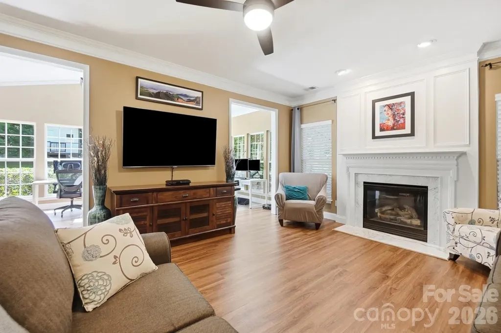 1338 Wrangell Lane Charlotte NC 28214