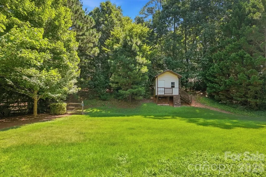 1338 Wrangell Lane Charlotte NC 28214