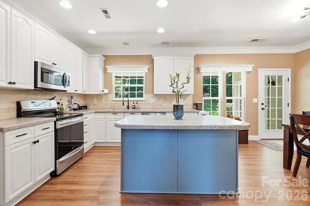 1338 Wrangell Lane Charlotte NC 28214