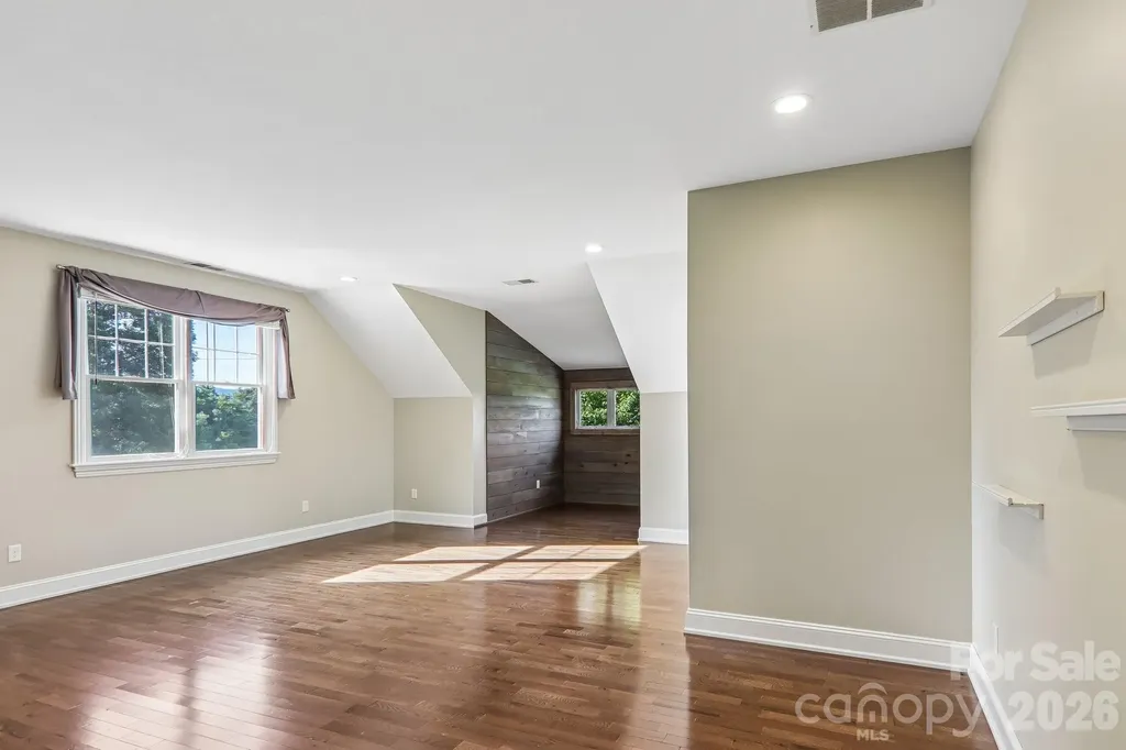 17 Hamilton Woods Lane Etowah NC 28729