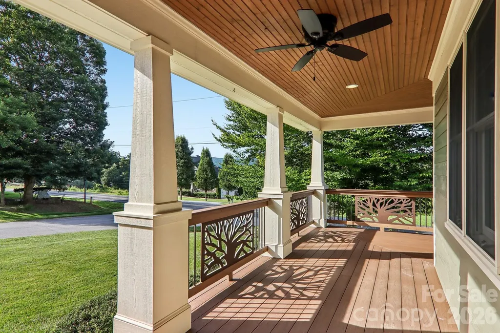 17 Hamilton Woods Lane Etowah NC 28729