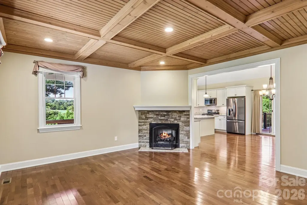 17 Hamilton Woods Lane Etowah NC 28729