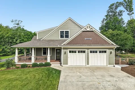17 Hamilton Woods Lane Etowah NC 28729