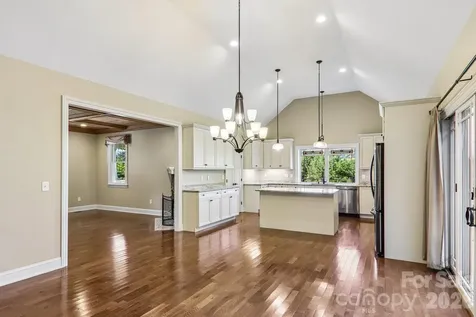 17 Hamilton Woods Lane Etowah NC 28729