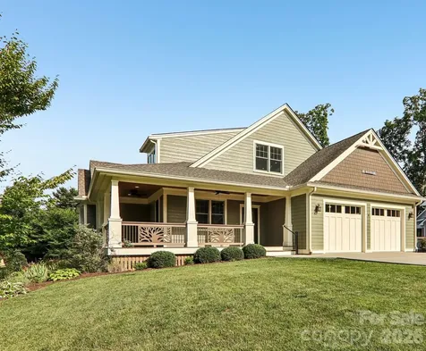 17 Hamilton Woods Lane Etowah NC 28729