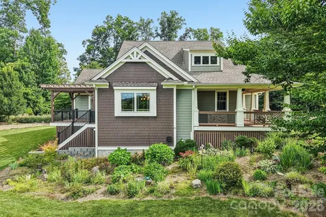 17 Hamilton Woods Lane Etowah NC 28729
