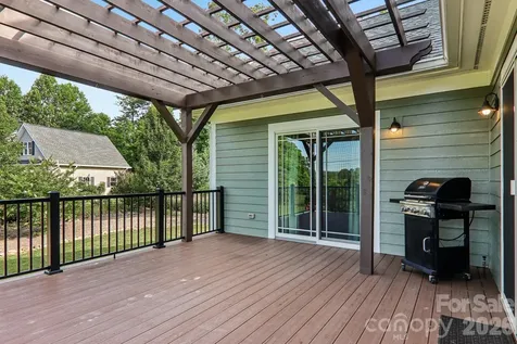 17 Hamilton Woods Lane Etowah NC 28729