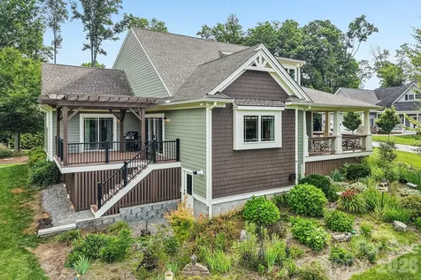 17 Hamilton Woods Lane Etowah NC 28729