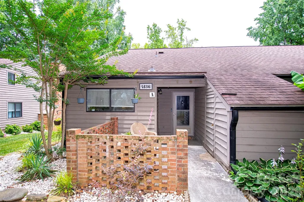 4136 Charlotte Highway Lake Wylie SC 29710