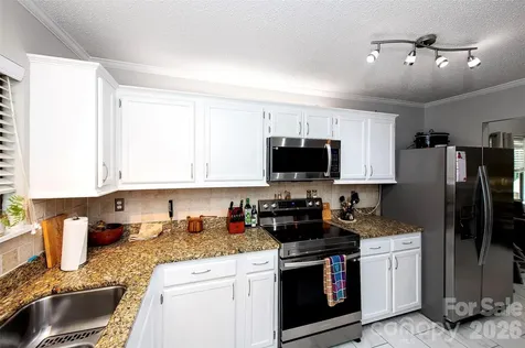 4136 Charlotte Highway Lake Wylie SC 29710