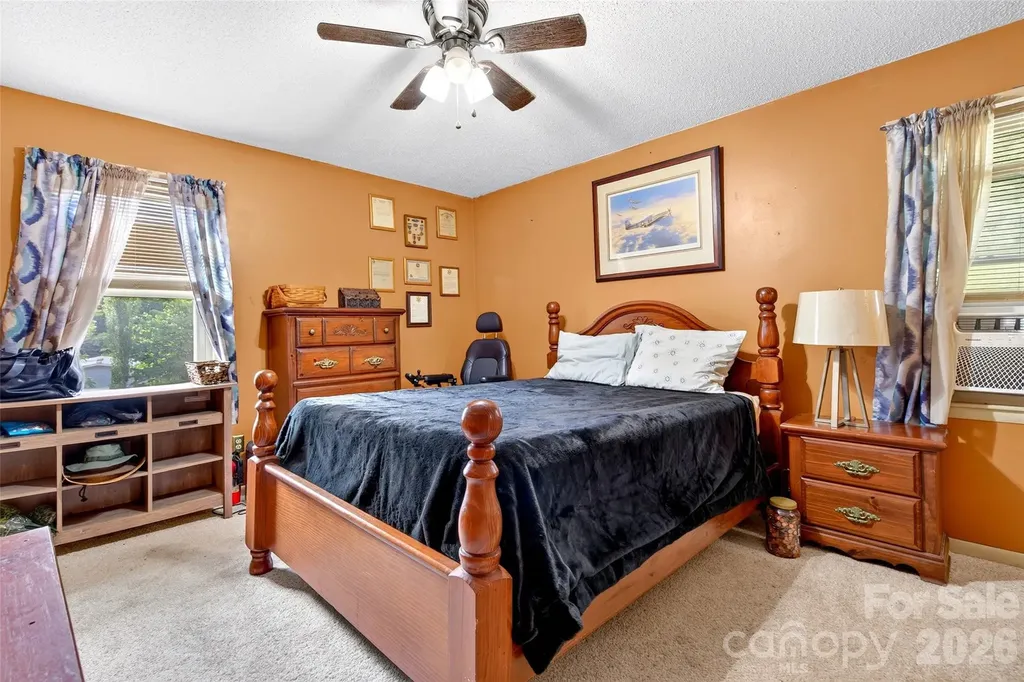 71 Green Vale Drive Leicester NC 28748