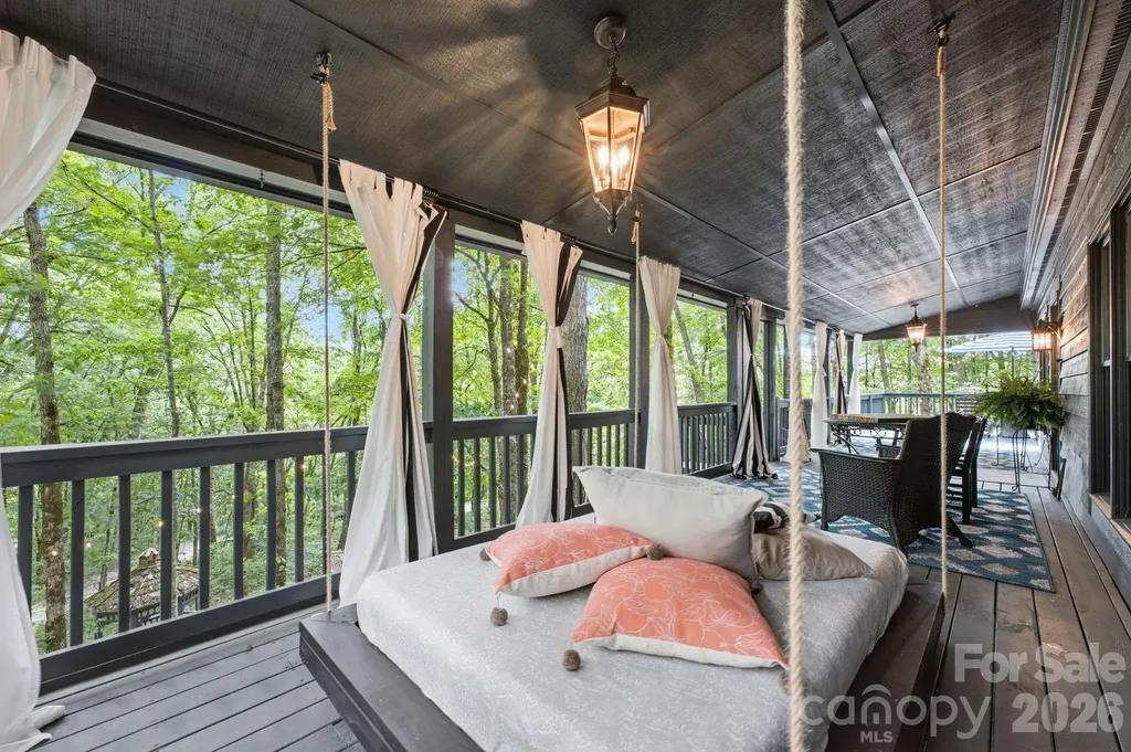 3819 Flat Mountain Road Highlands NC 28741