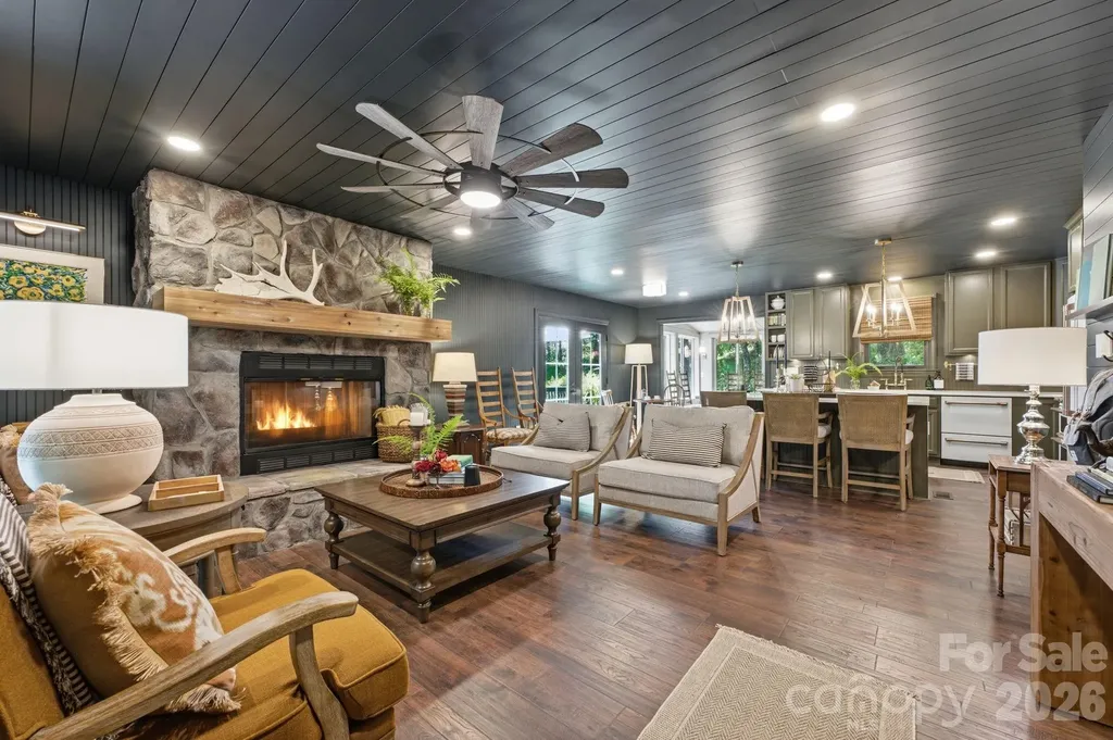 3819 Flat Mountain Road Highlands NC 28741