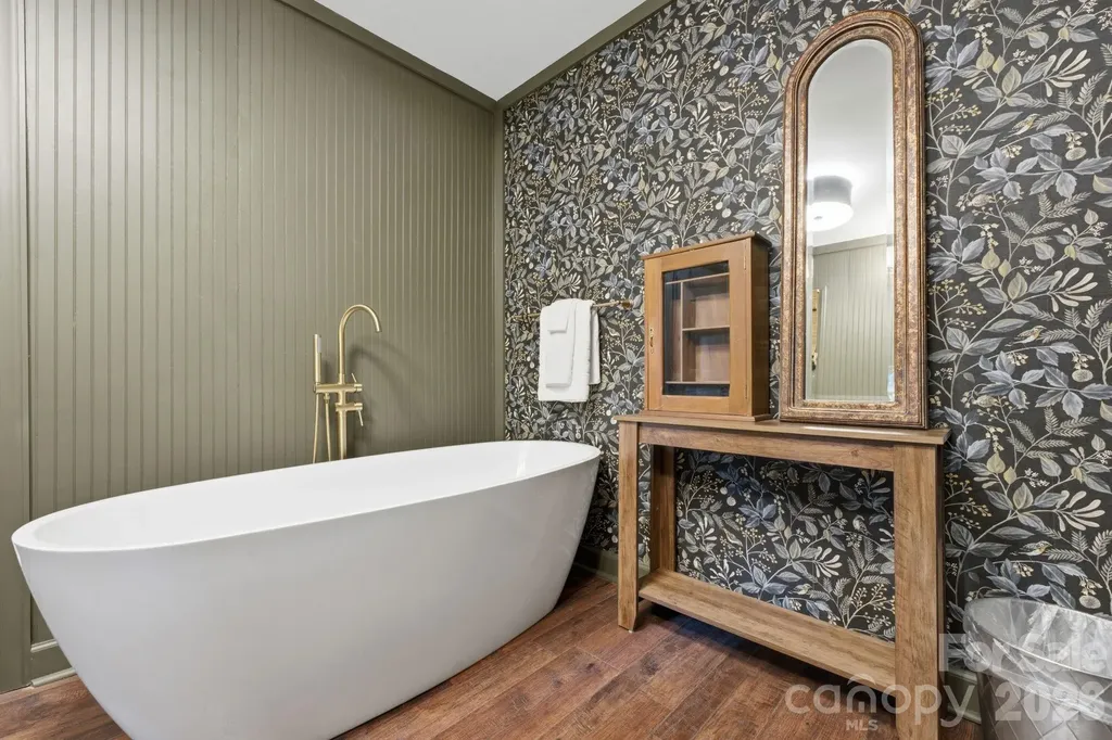 3819 Flat Mountain Road Highlands NC 28741