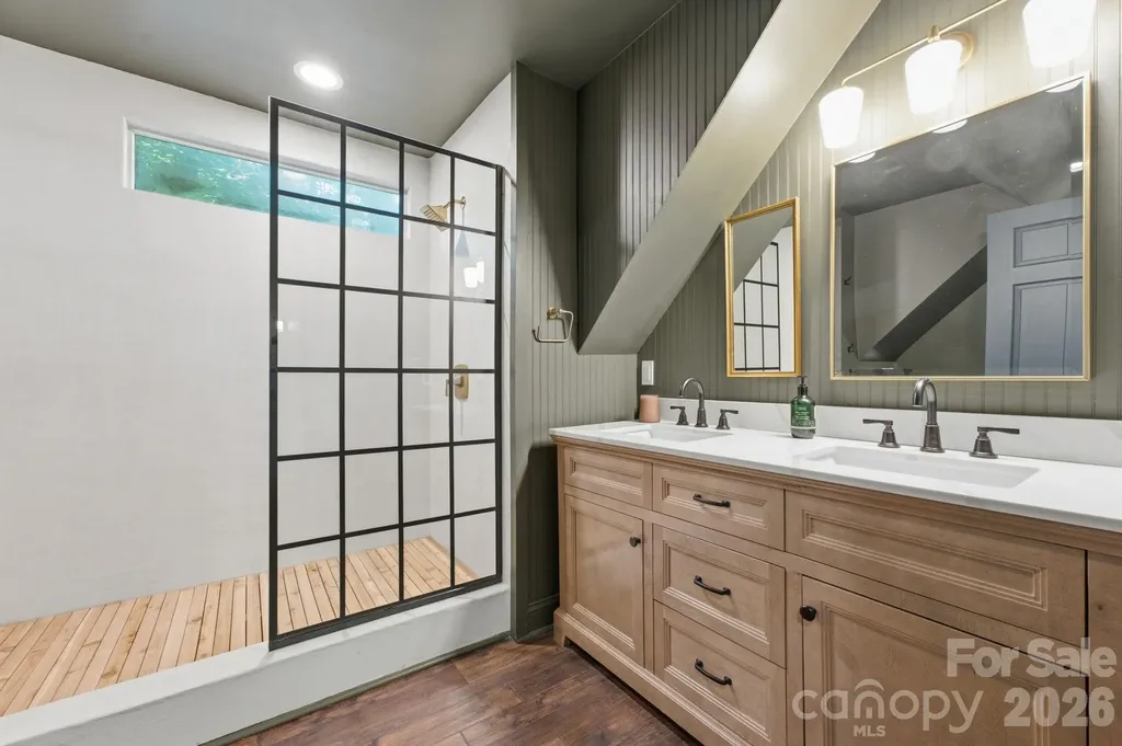 3819 Flat Mountain Road Highlands NC 28741