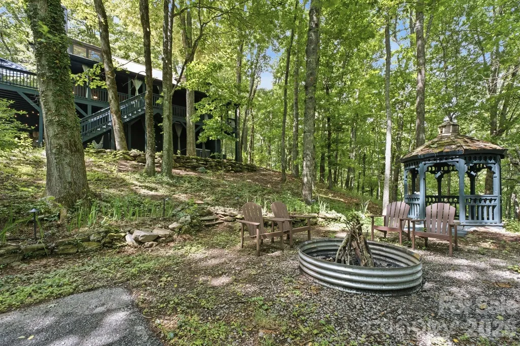 3819 Flat Mountain Road Highlands NC 28741