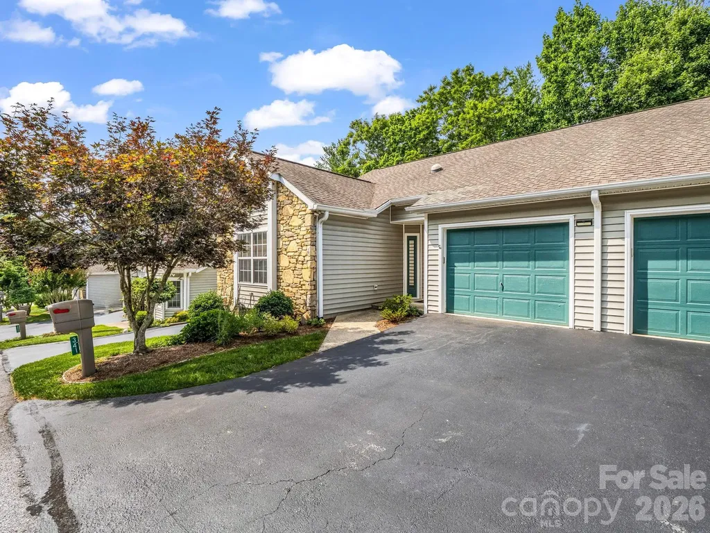 341 Laurel Park Place Hendersonville NC 28791
