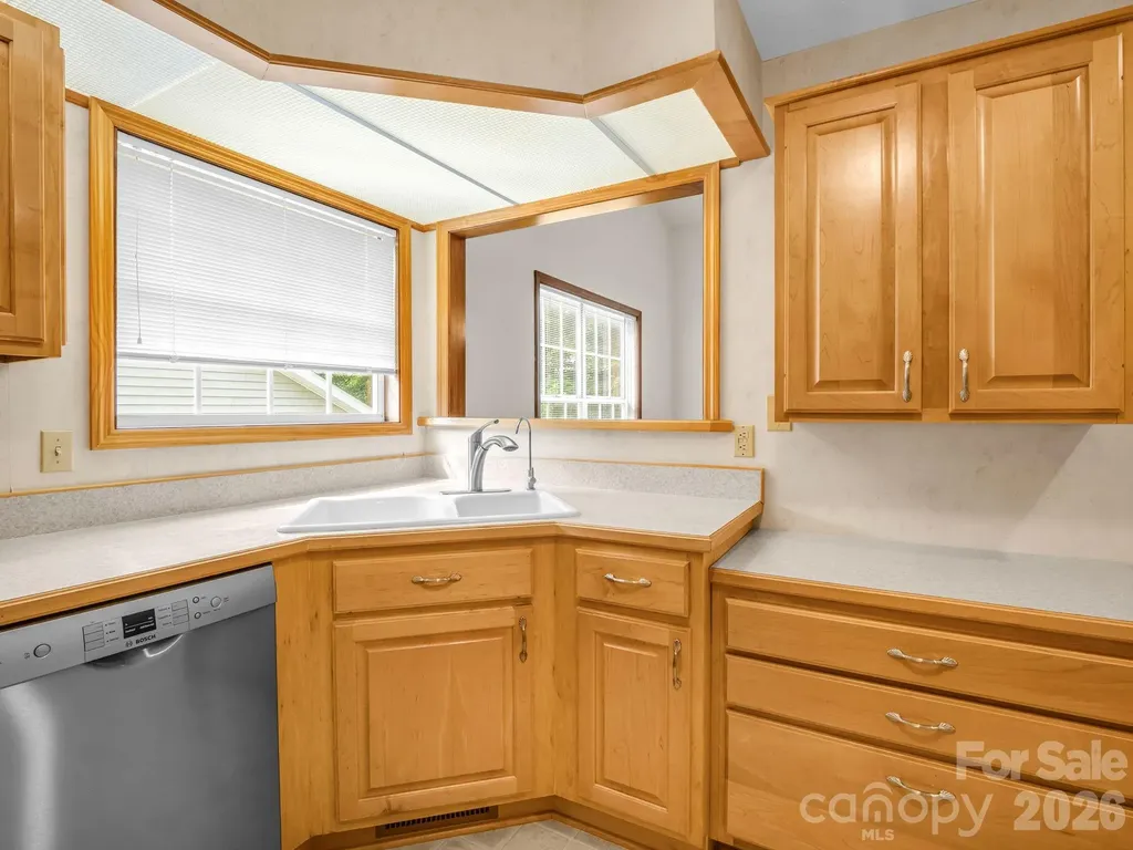 341 Laurel Park Place Hendersonville NC 28791