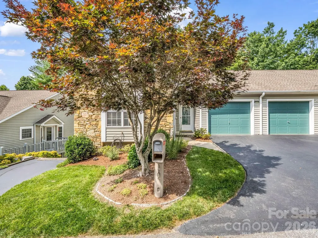 341 Laurel Park Place Hendersonville NC 28791