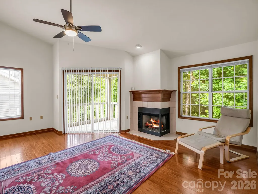 341 Laurel Park Place Hendersonville NC 28791