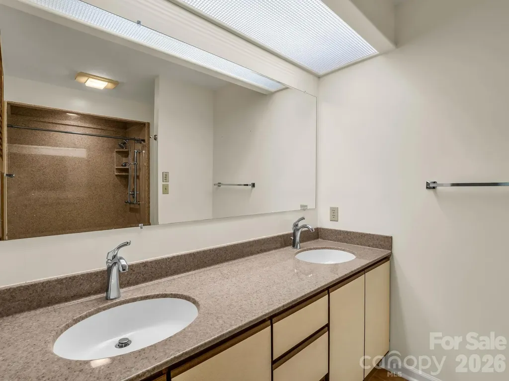 341 Laurel Park Place Hendersonville NC 28791