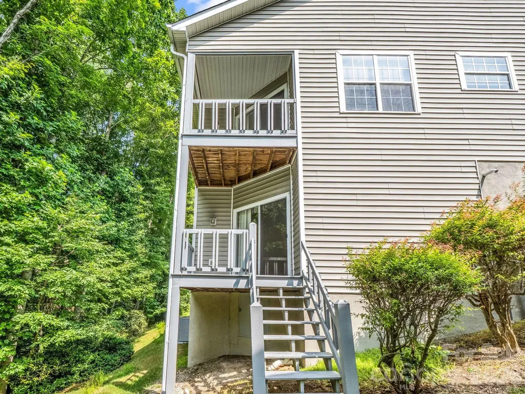 341 Laurel Park Place Hendersonville NC 28791