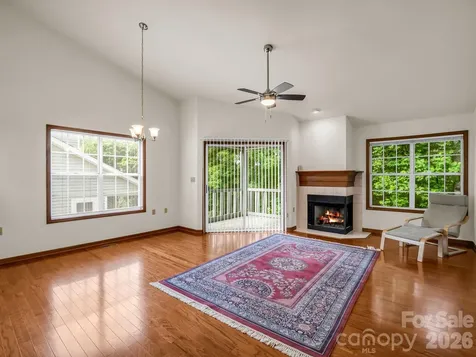341 Laurel Park Place Hendersonville NC 28791