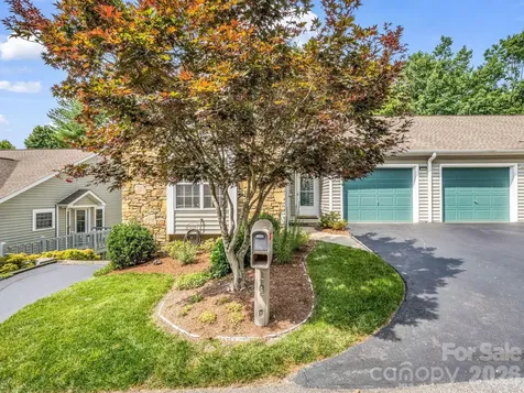 341 Laurel Park Place Hendersonville NC 28791
