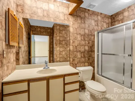 341 Laurel Park Place Hendersonville NC 28791