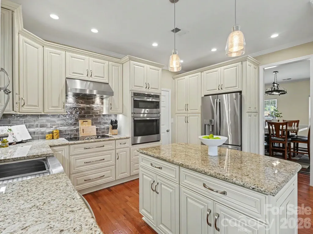 15505 Robsart Court Charlotte NC 28277
