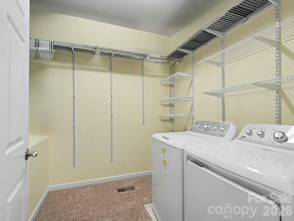 15505 Robsart Court Charlotte NC 28277