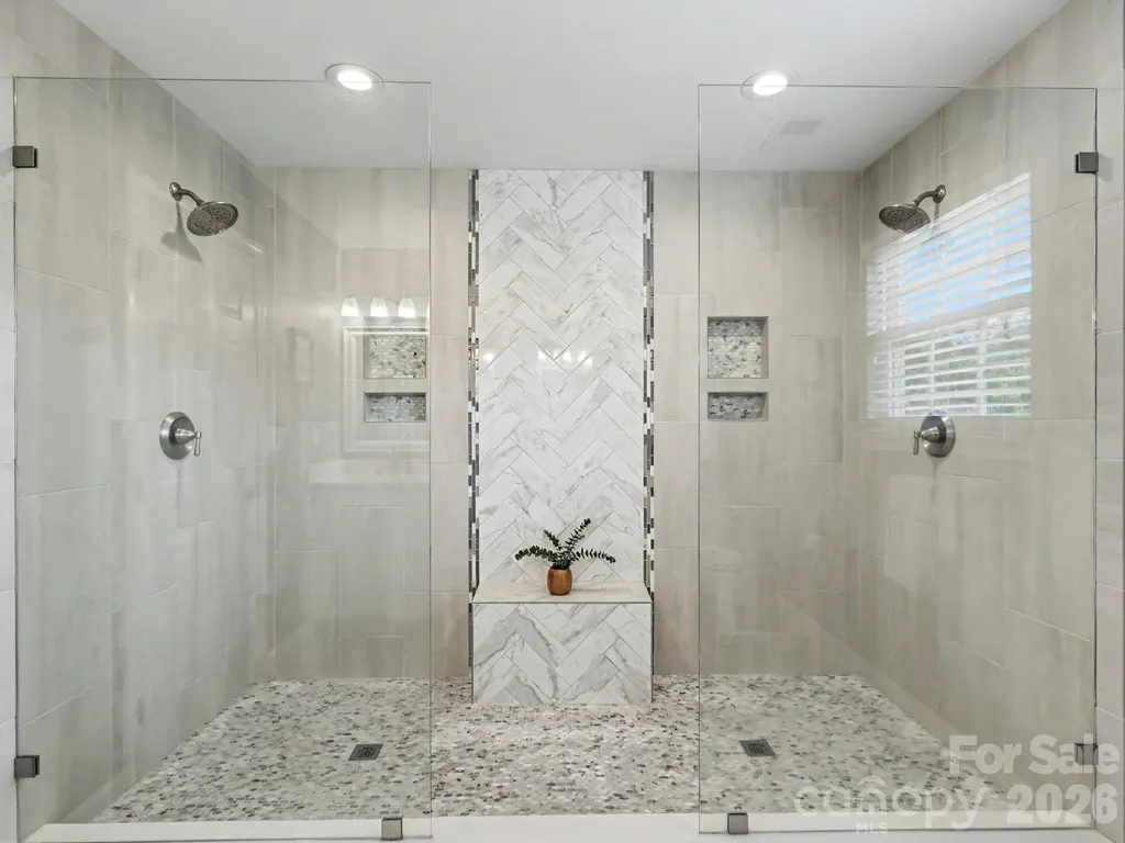 15505 Robsart Court Charlotte NC 28277