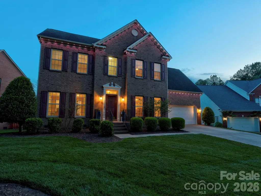 15505 Robsart Court Charlotte NC 28277