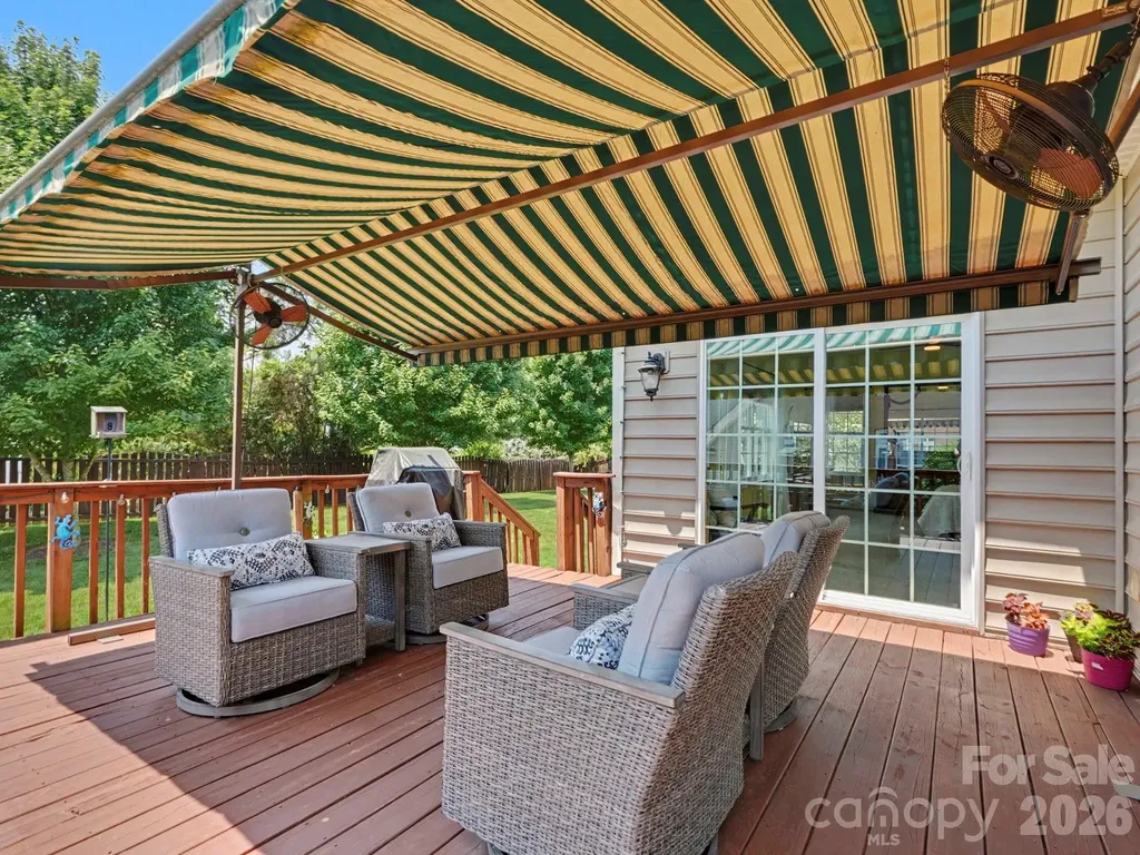 15505 Robsart Court Charlotte NC 28277
