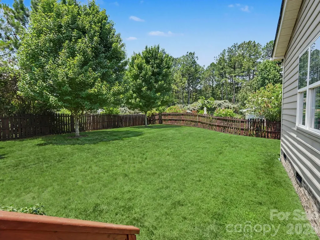 15505 Robsart Court Charlotte NC 28277