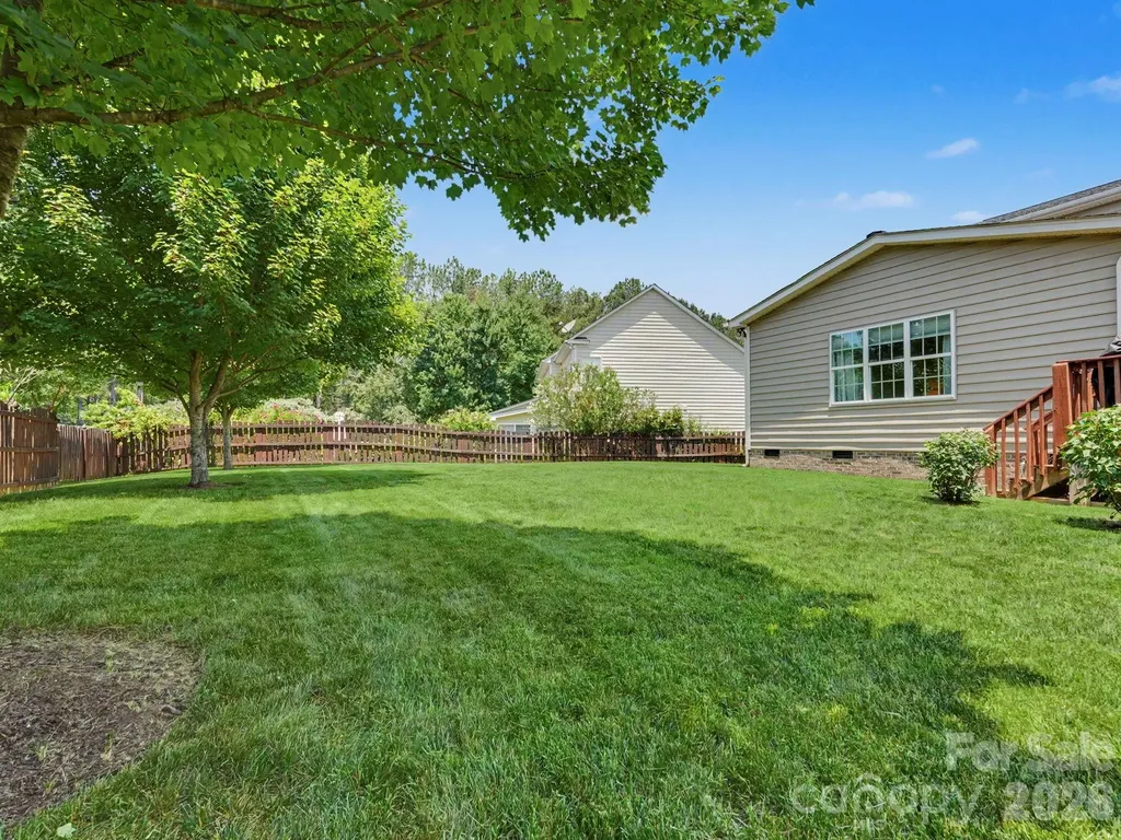 15505 Robsart Court Charlotte NC 28277
