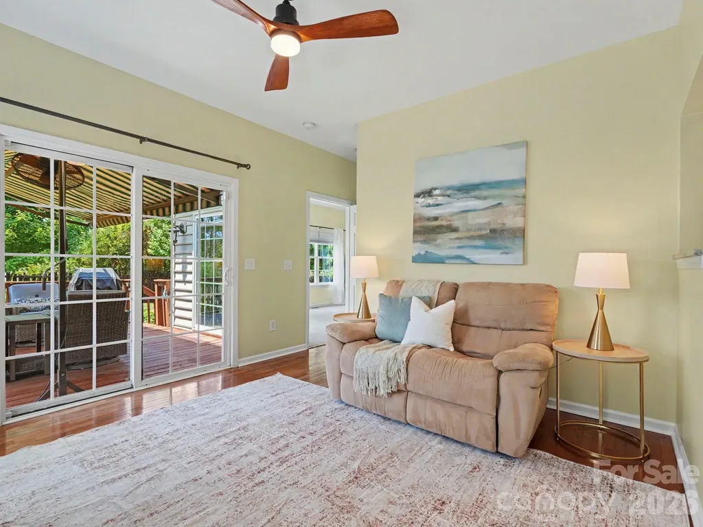 15505 Robsart Court Charlotte NC 28277