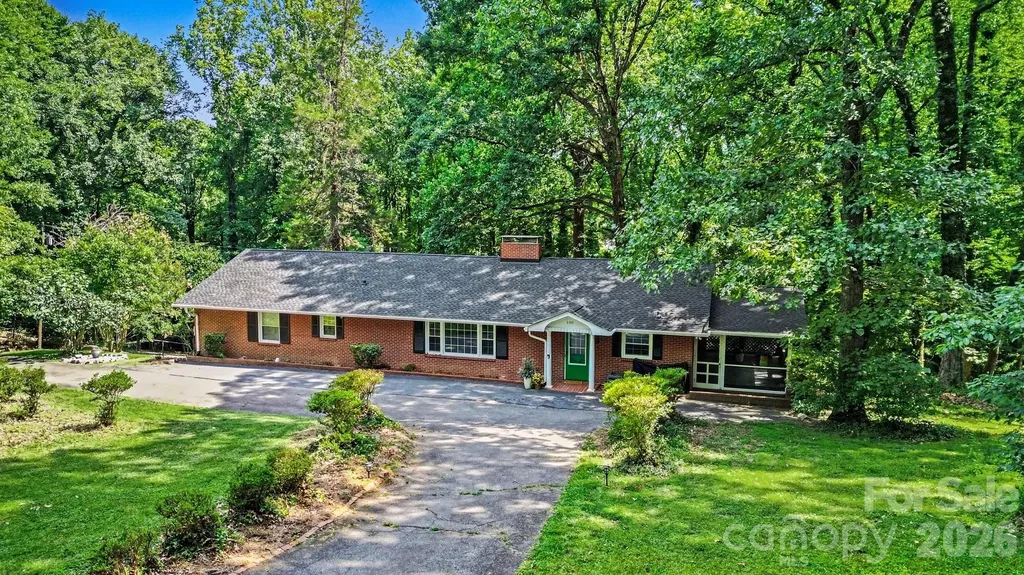 100 Malvern Court Winston Salem NC 27106